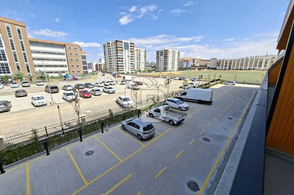 ONYX ANKARA'DA EBEVEYN BANYOLU 2+1 KİRALIK DAİRE