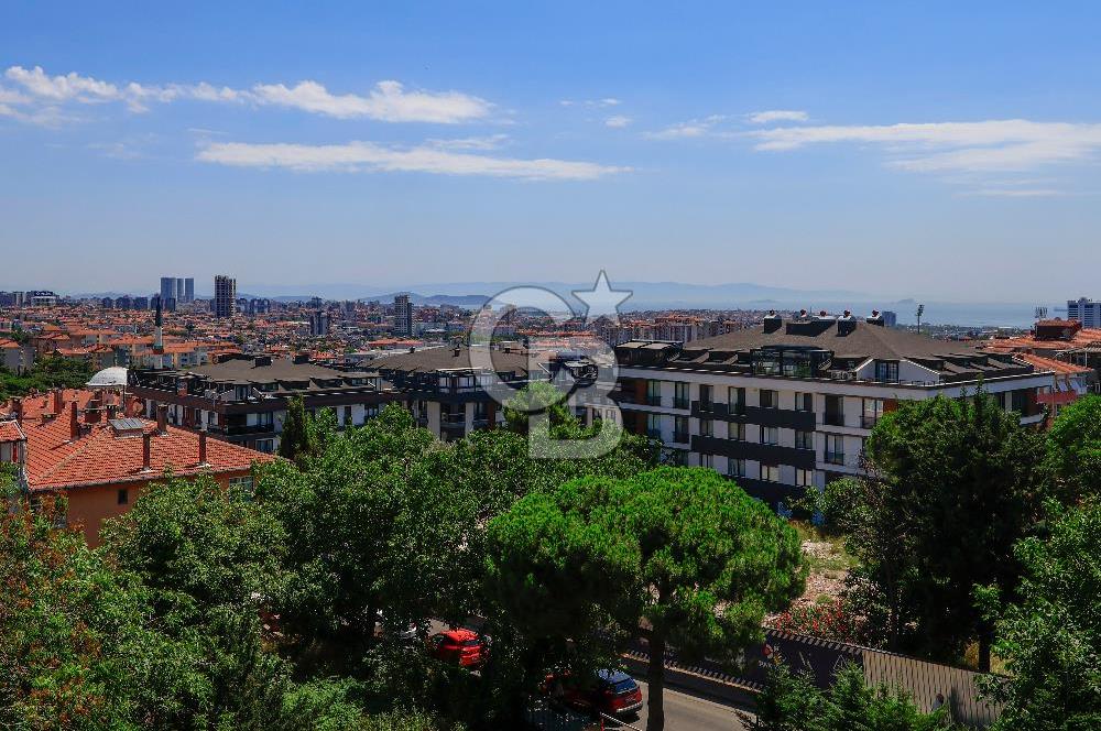 ALtunizade'de Manzaralı 2,5+1 Kiralık Daire