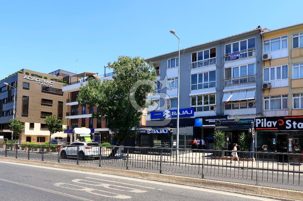 ALtunizade'de Manzaralı 2,5+1 Kiralık Daire