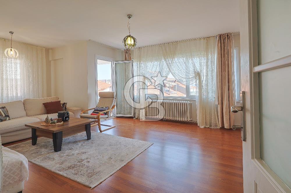 ALtunizade'de Manzaralı 2,5+1 Kiralık Daire