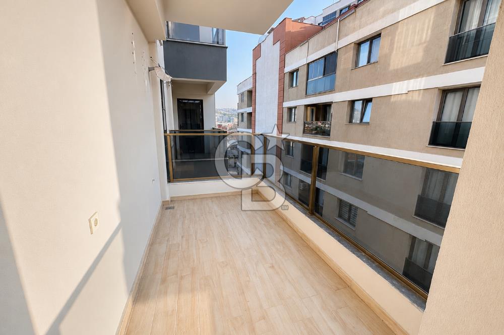 BORNOVA ÇAMDİBİ MERKEZİ KONUM KİRALIK 2+1 DAİRE