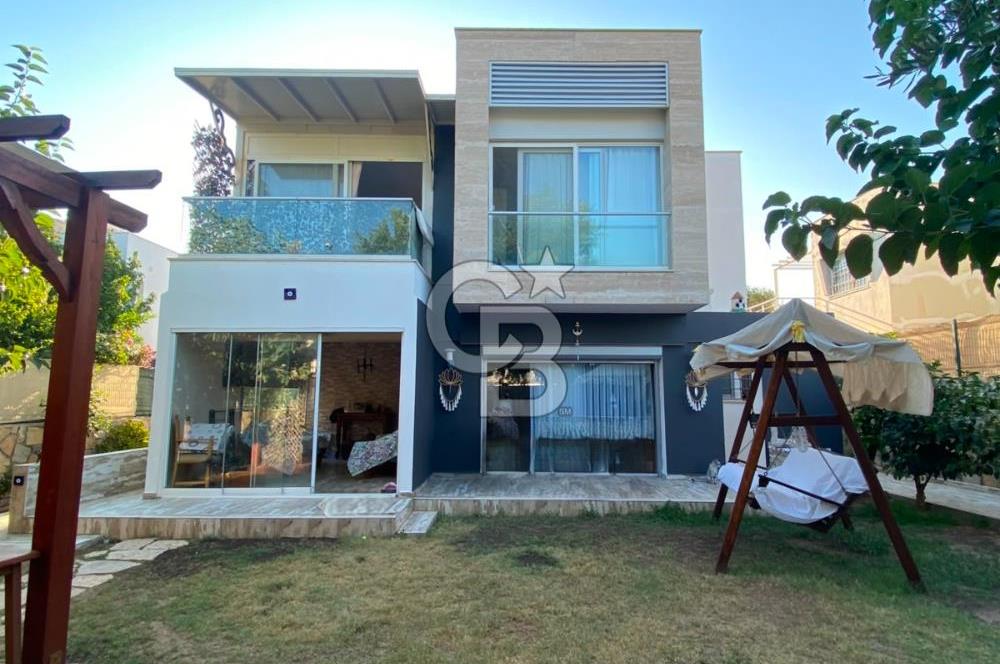 Bodrum Konacik'ta Kiralik 3+1 Guney Cephe Villa