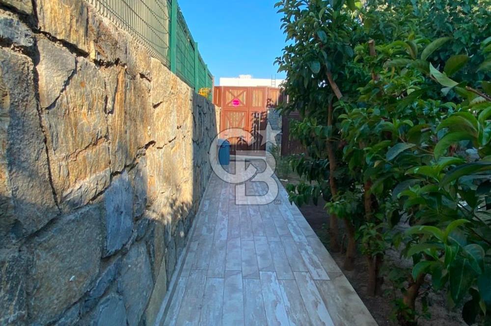 Bodrum Konacik'ta Kiralik 3+1 Guney Cephe Villa
