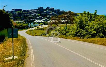 BEYKOZ RİVA'DA ANA CADDE ÜZERİNDE 1.764 m² İMARLI PARSELLER