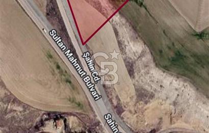 AŞAĞIYURTÇU MAH'DE BULVARA CEPHE 4+1 DAİRE GETİRİLİ KUPON ARSA