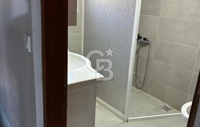 Dikili'de Satılık Plaja Yürüme Mesafesinde 7+3 Harika Eşyalı Villa