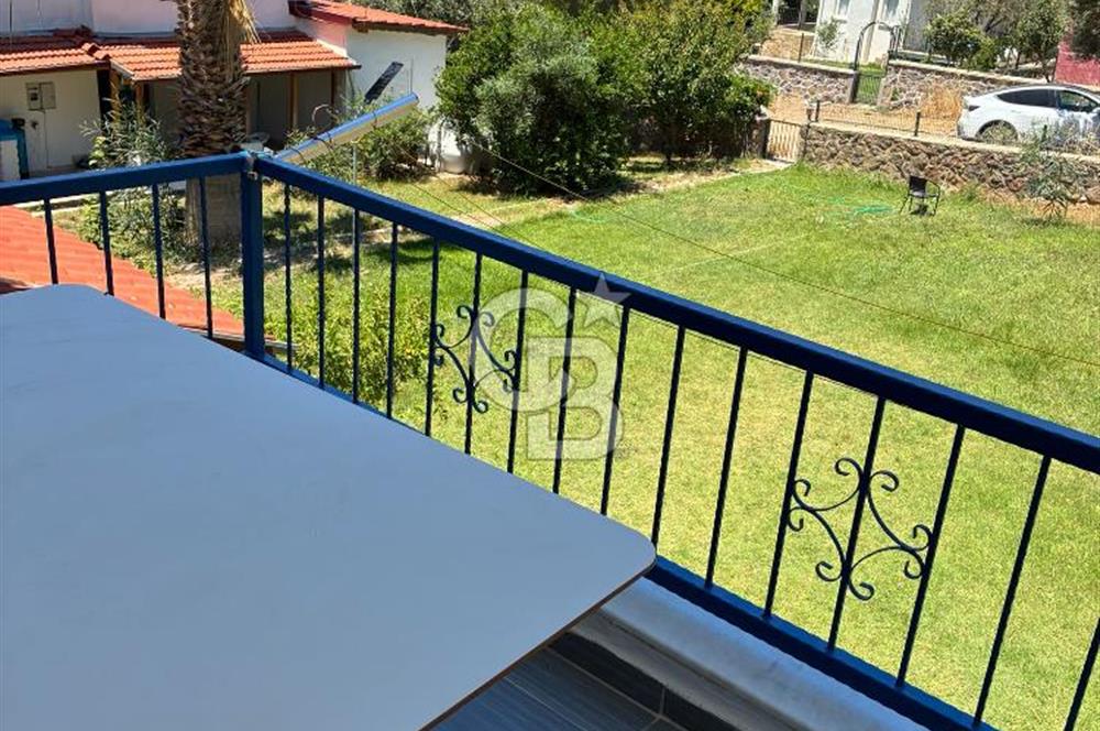 Dikili'de Satılık Plaja Yürüme Mesafesinde 7+3 Harika Eşyalı Villa