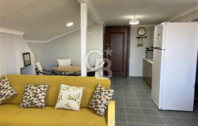 Dikili'de Satılık Plaja Yürüme Mesafesinde 7+3 Harika Eşyalı Villa