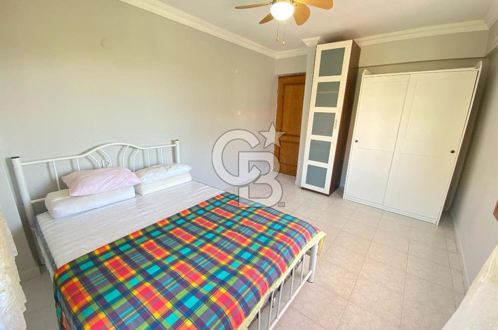 Dikili'de Satılık Plaja Yürüme Mesafesinde 7+3 Harika Eşyalı Villa