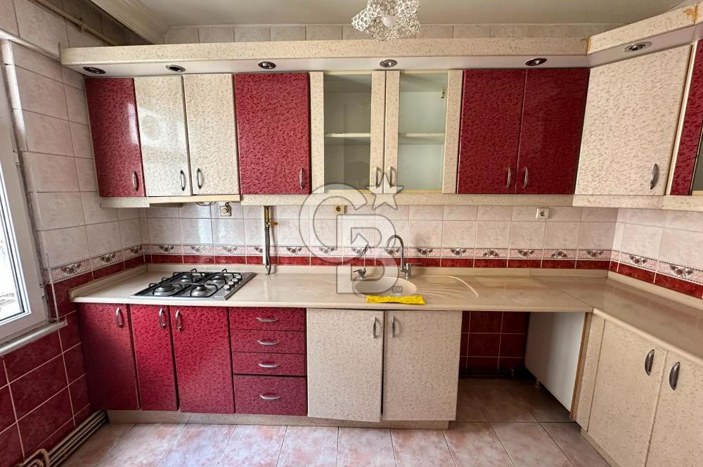 Bağcılar Kemalpaşa'da Hemen Taşınmaya Hazır Boş Temiz 2+1 Satılık Daire 