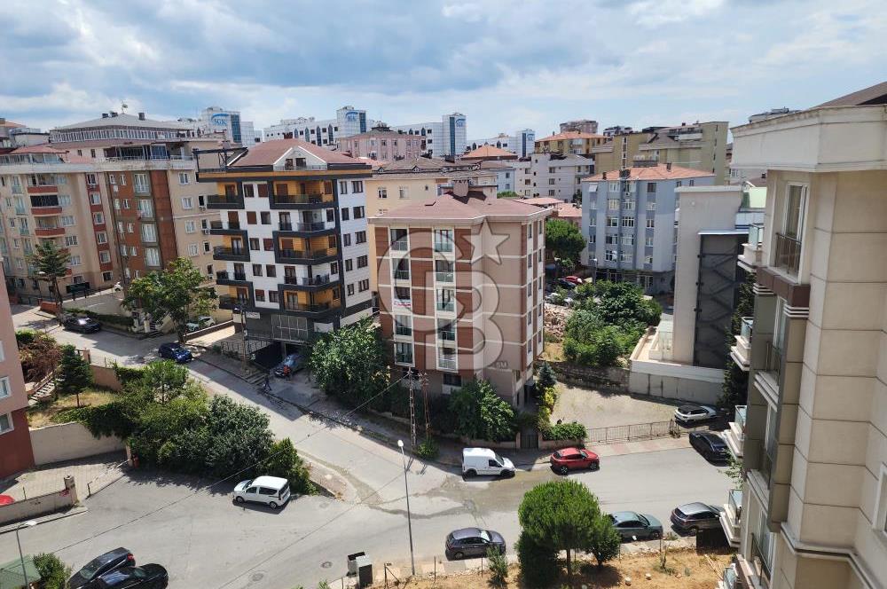 maltepe bağlarbaşı   metroya çok yakın 3+1  kiralık daire 