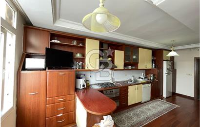 Gündoğdu ve Ruh Sağlığı Arasında Az Katlı Doğalgazlı 4+1 180m2