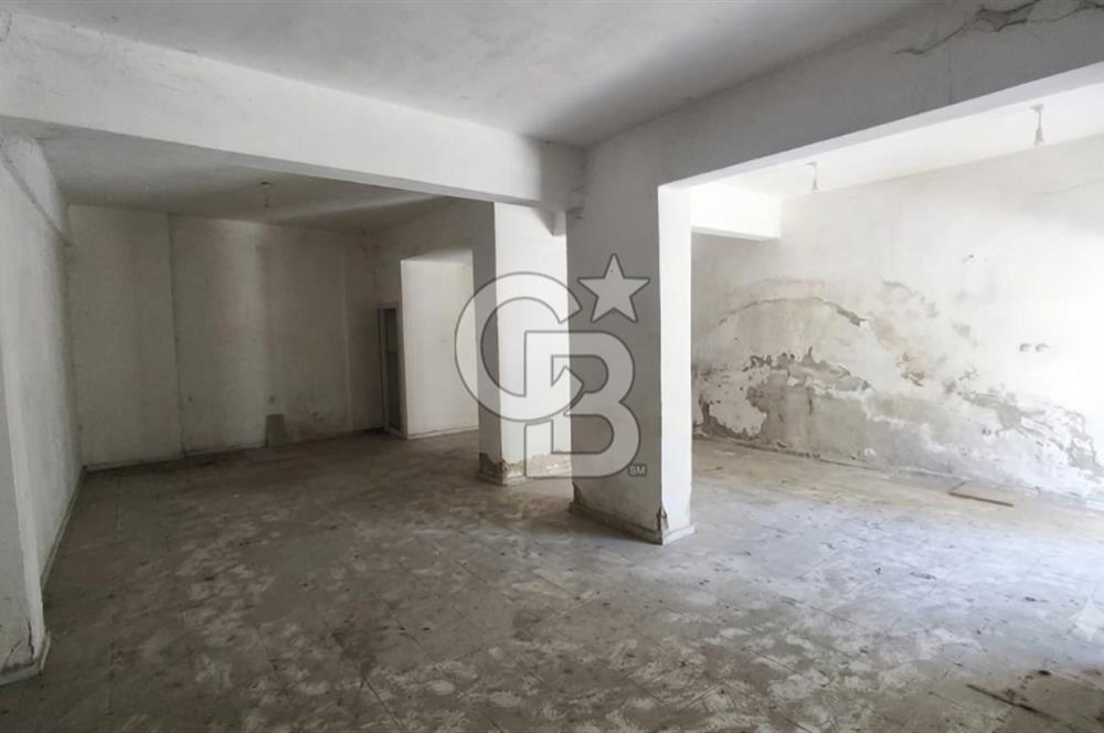 FOLKART YAKA EVLERİ KARŞISI TOPLAM 400M2 KULLANIM ALANI OLAN DÜKKAN