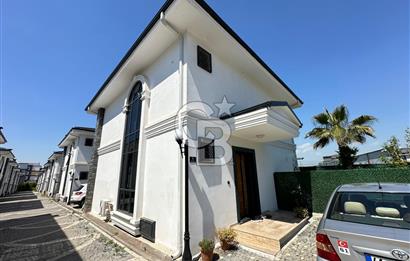 KARETEPE DE MERKEZİ LOKASYONDA MÜSTAKİL VİLLA
