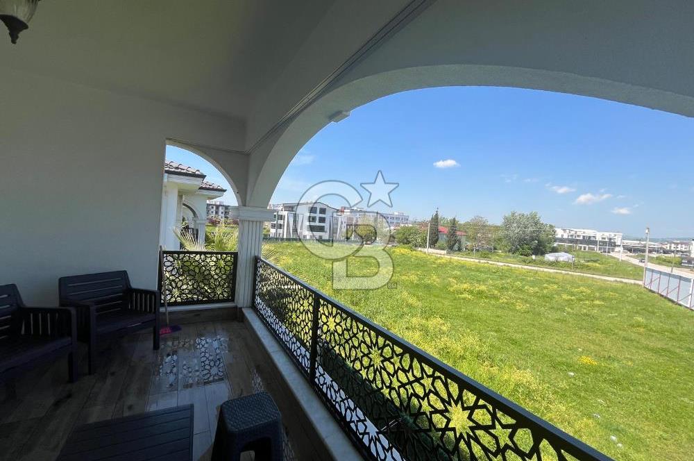 KARETEPE DE MERKEZİ LOKASYONDA MÜSTAKİL VİLLA