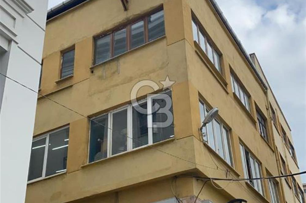 Beyoğlu Şişhane'de Deniz Manzaralı 109 M2 Satılık Ofis Katı