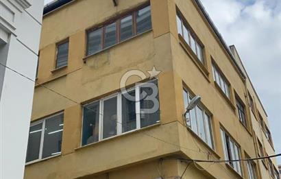 Beyoğlu Şişhane'de Deniz Manzaralı 109 M2 Satılık Ofis Katı