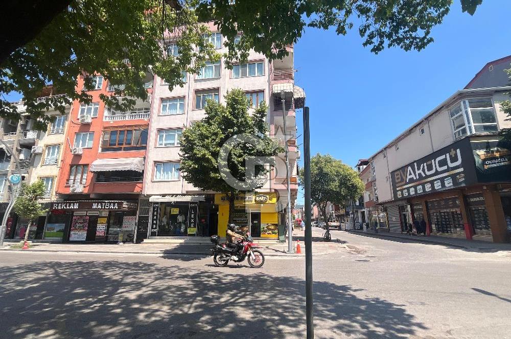DOĞUKIŞLANIN GÖBEĞİNDE MERKEZİ KONUM ARAKAT 2+1 SATILIK DAİRE