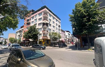 DOĞUKIŞLANIN GÖBEĞİNDE MERKEZİ KONUM ARAKAT 2+1 SATILIK DAİRE