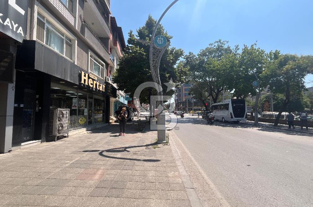 DOĞUKIŞLANIN GÖBEĞİNDE MERKEZİ KONUM ARAKAT 2+1 SATILIK DAİRE
