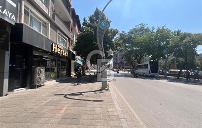 DOĞUKIŞLANIN GÖBEĞİNDE MERKEZİ KONUM ARAKAT 2+1 SATILIK DAİRE