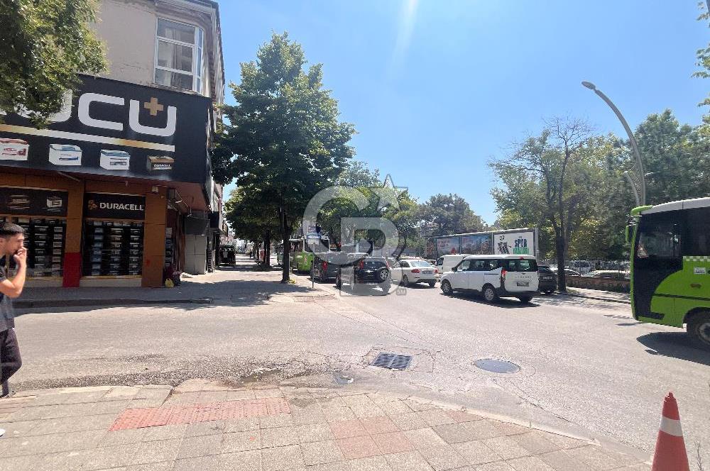DOĞUKIŞLANIN GÖBEĞİNDE MERKEZİ KONUM ARAKAT 2+1 SATILIK DAİRE
