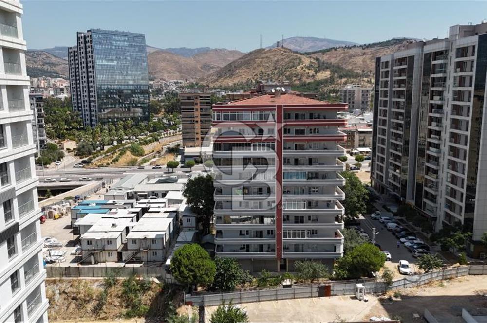 FOLKART YAKA EVLERİ KARŞISI TOPLAM 400M2 KULLANIM ALANI OLAN DÜKKAN
