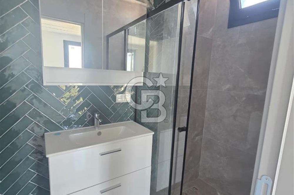 Karaağaç'ta Deniz Manzaralı Müstakil Havuzlu 4+1 Sıfır Villa
