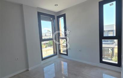 Karaağaç'ta Deniz Manzaralı Müstakil Havuzlu 4+1 Sıfır Villa