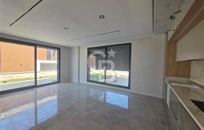 Karaağaç'ta Deniz Manzaralı Müstakil Havuzlu 4+1 Sıfır Villa