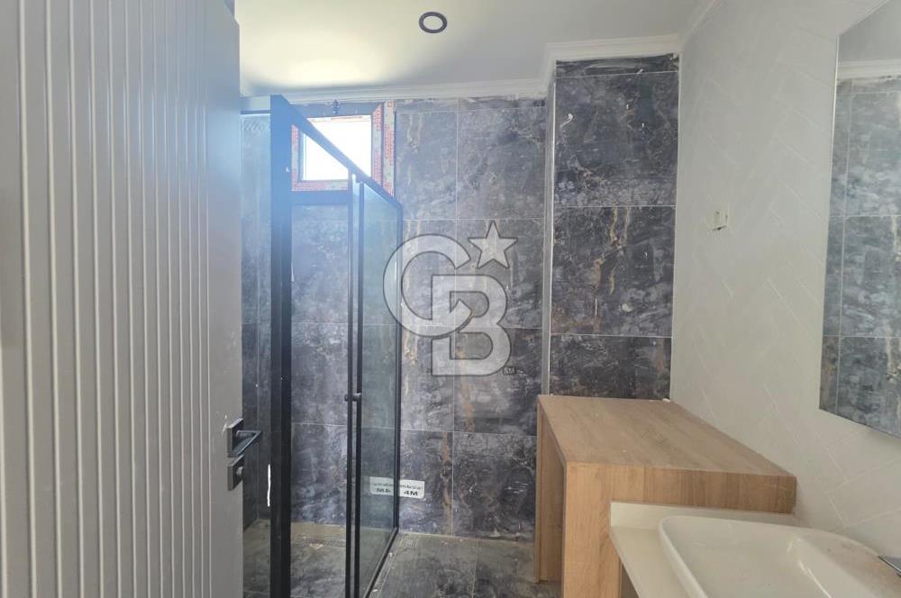 Karaağaç'ta Deniz Manzaralı Müstakil Havuzlu 4+1 Sıfır Villa