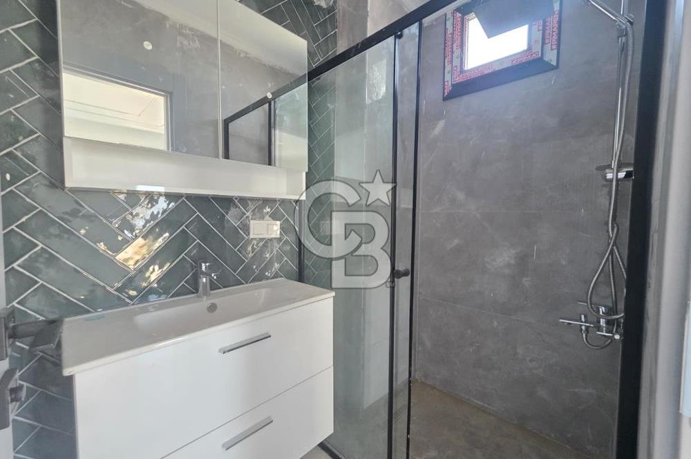 Karaağaç'ta Deniz Manzaralı Müstakil Havuzlu 4+1 Sıfır Villa