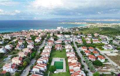 ÇEŞME ÖZGEKENT SİTESİ SATILIK 5+1 VİLLA 