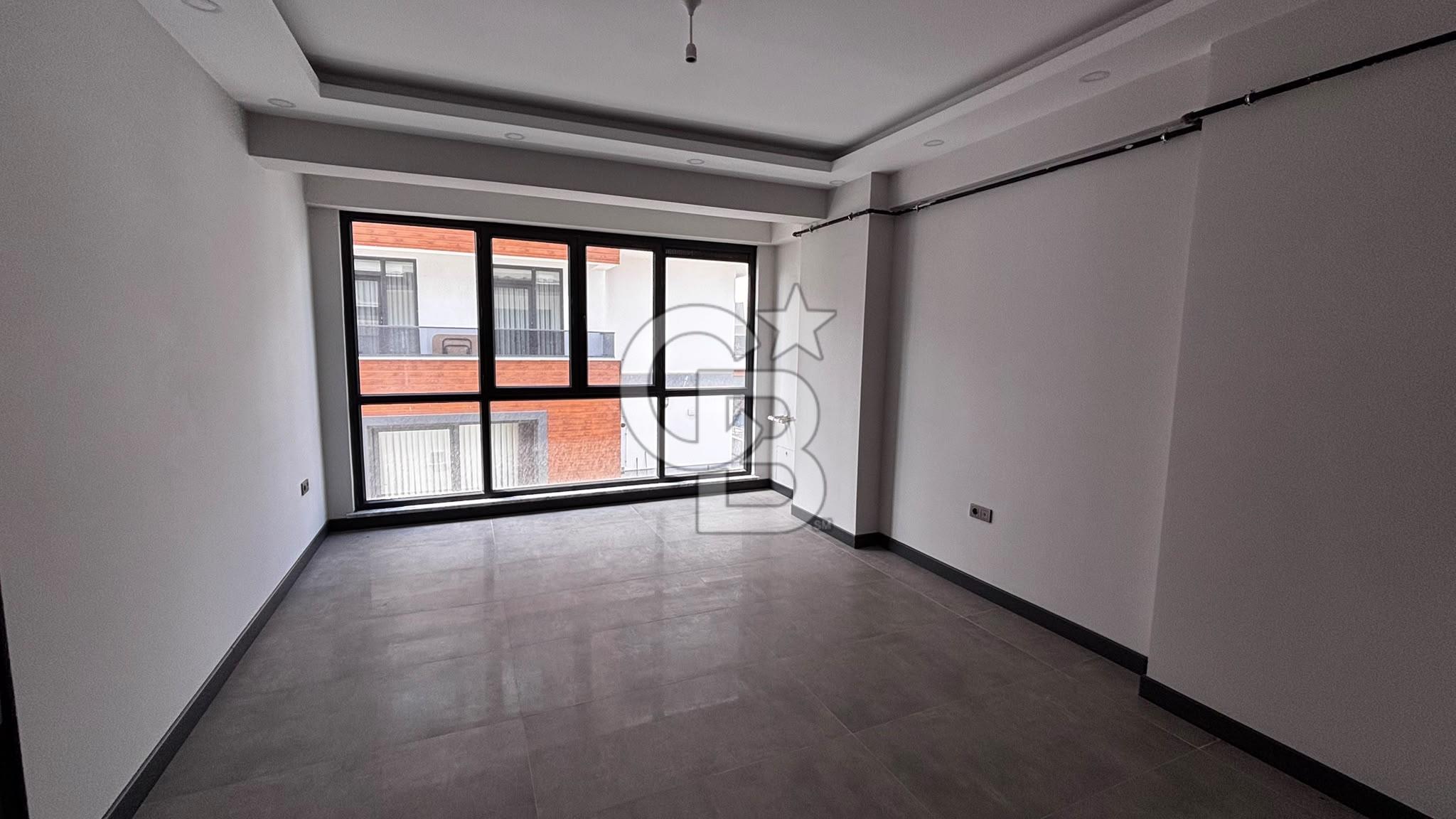 Başiskele Serdar Mah. Zümra İş Merkezi Kiralık 1+1 Dublex Ofis