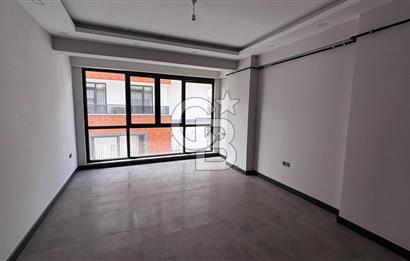 Başiskele Serdar Mah. Zümra İş Merkezi Kiralık 1+1 Dublex Ofis