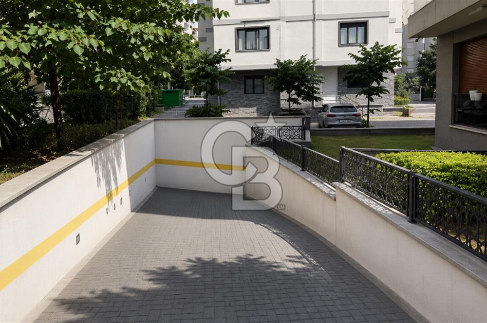 ERENKÖY DİVAN PASTANESİ SOKAĞINDA GENİŞ 3+1