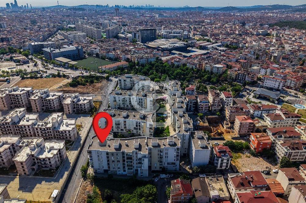Sanacaktepe Sarıgazi Mahallesi Ovalbahçe Sitesi 2+1 Satılık Daire