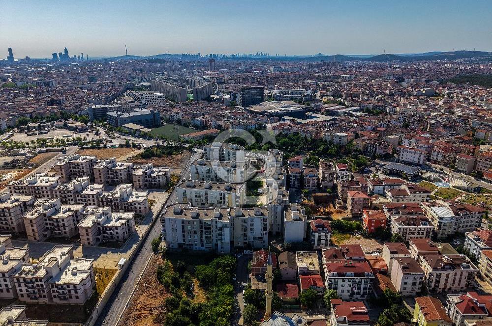 Sanacaktepe Sarıgazi Mahallesi Ovalbahçe Sitesi 2+1 Satılık Daire