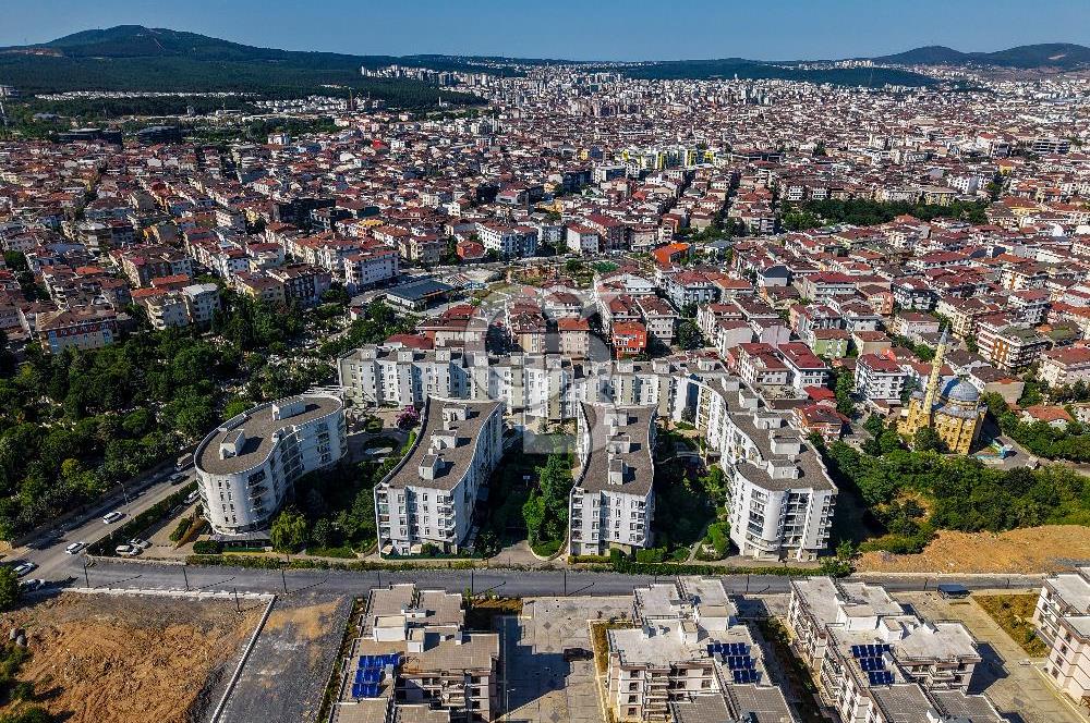 Sanacaktepe Sarıgazi Mahallesi Ovalbahçe Sitesi 2+1 Satılık Daire