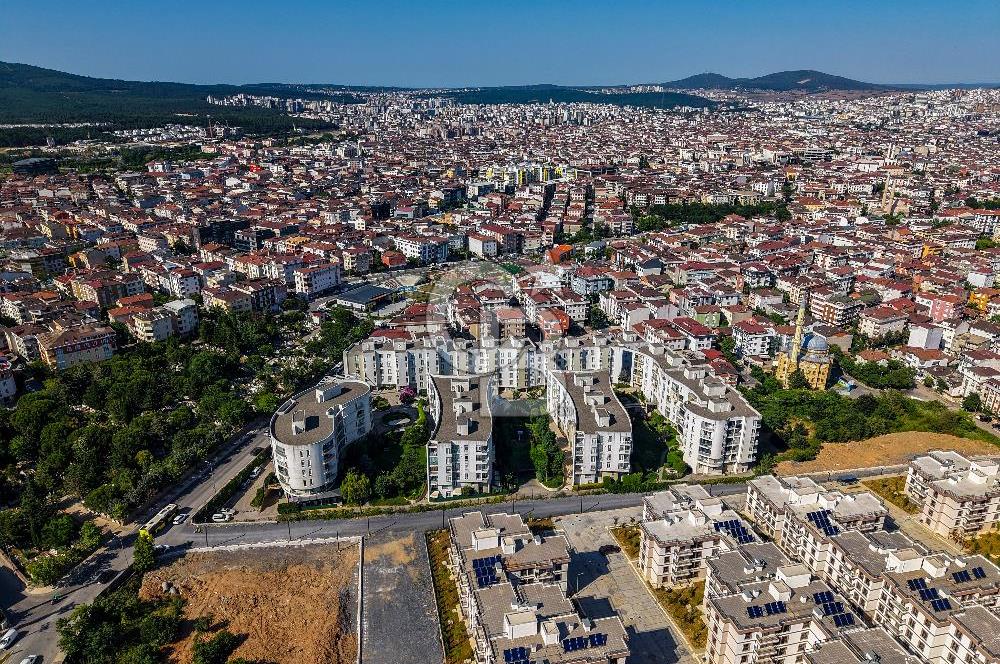 Sanacaktepe Sarıgazi Mahallesi Ovalbahçe Sitesi 2+1 Satılık Daire