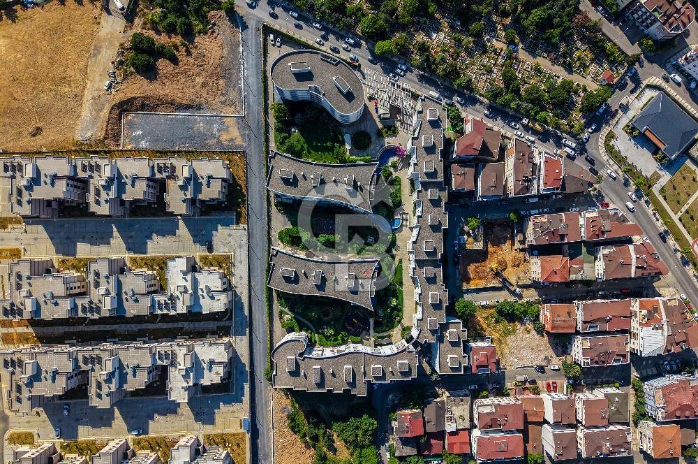 Sanacaktepe Sarıgazi Mahallesi Ovalbahçe Sitesi 2+1 Satılık Daire