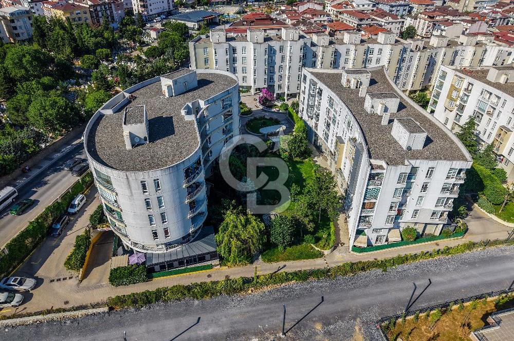 Sanacaktepe Sarıgazi Mahallesi Ovalbahçe Sitesi 2+1 Satılık Daire