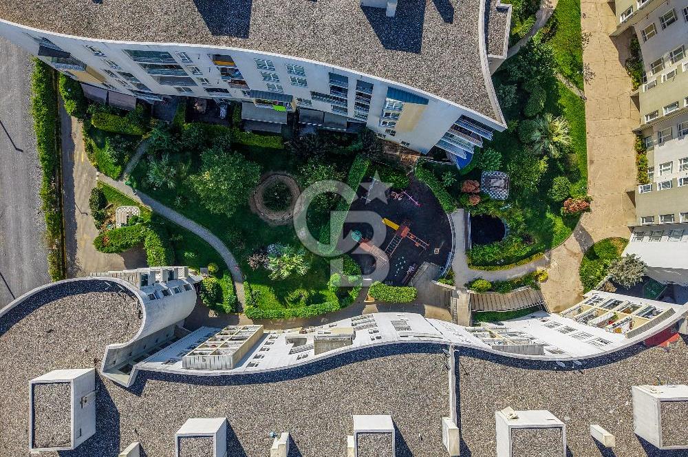 Sanacaktepe Sarıgazi Mahallesi Ovalbahçe Sitesi 2+1 Satılık Daire