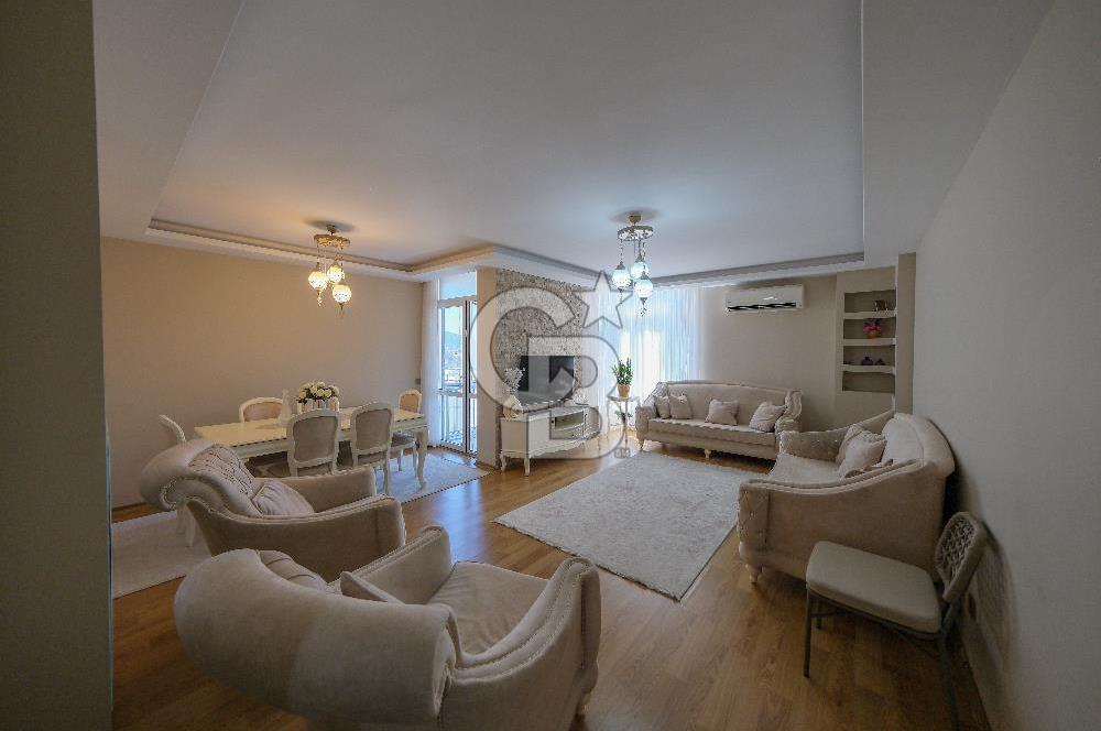 Sanacaktepe Sarıgazi Mahallesi Ovalbahçe Sitesi 2+1 Satılık Daire