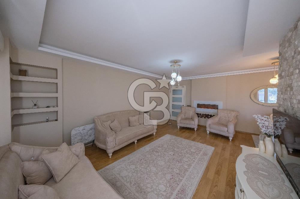 Sanacaktepe Sarıgazi Mahallesi Ovalbahçe Sitesi 2+1 Satılık Daire