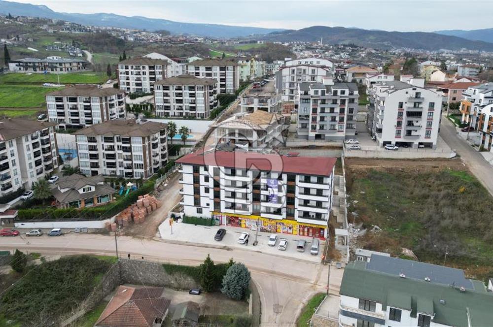 BAŞİSKELE BARBAROS SİTE İÇİ EBEVEYN BANYOLU 2+1 ARA KAT SATILIK