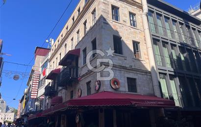 GALATAPORT YANI TURİZM BÖLGESİNDE KOMPLE SATILIK PRESTİJLİ BİNA