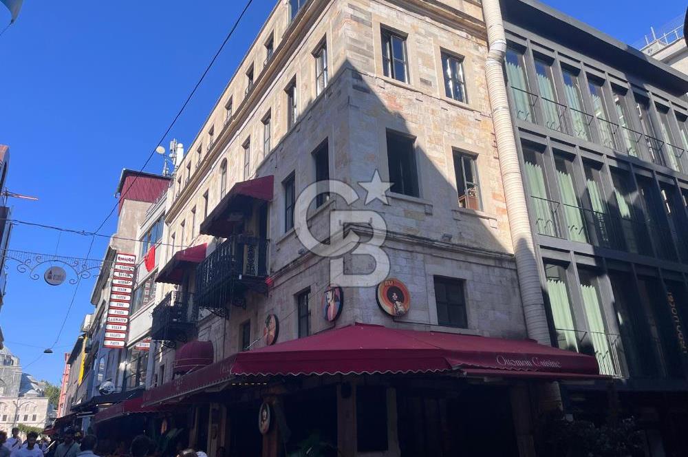 GALATAPORT YANI TURİZM BÖLGESİNDE KOMPLE SATILIK PRESTİJLİ BİNA