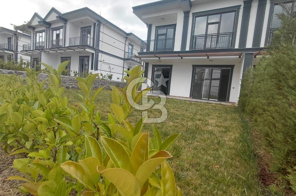 Yeniköy Atakent Mahallesi 4+1 Satılık Havuzlu Sıfır Villa