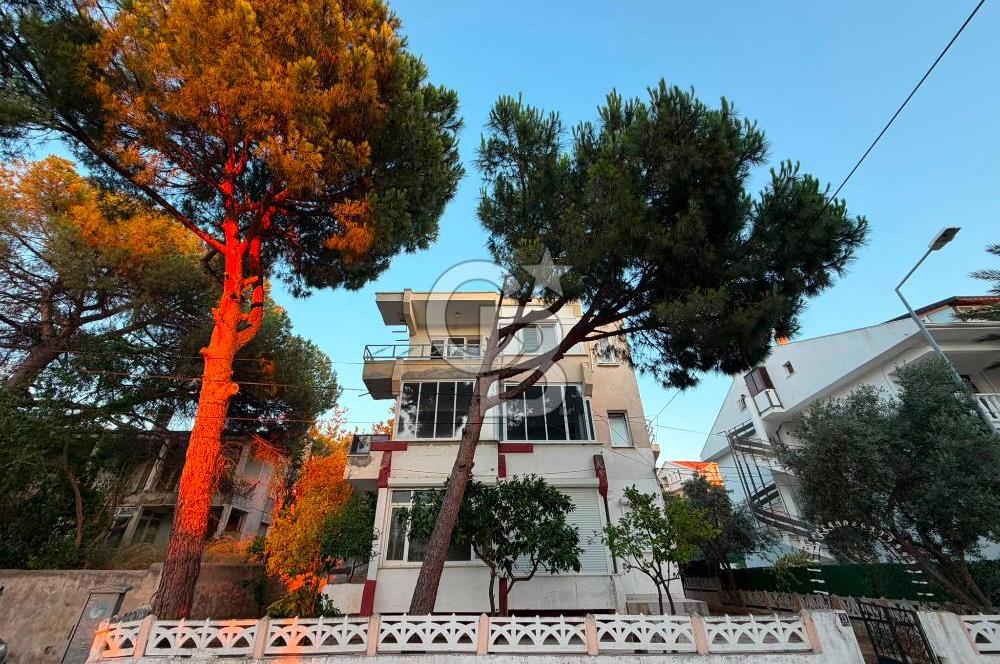 AYVALIK ÇAMLIKTA YATIRIMLIK KOMPLE BİNA & PROJELİK ARSA